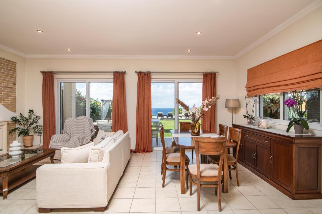 Sea Breeze Villa *